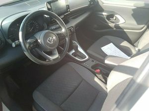 Toyota Yaris 1.5 120h Active Tech - Foto 8