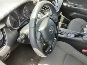Toyota C-hr 1.8 125h Active - Foto 8