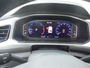 Volkswagen T-roc Life 2.0 Tdi 110kw (150cv) Dsg - Foto 8