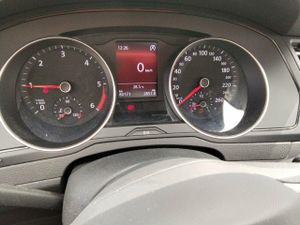 Volkswagen Passat Business 2.0 Tdi 110kw (150cv) - Foto 9