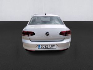 Volkswagen Passat Business 2.0 Tdi 110kw (150cv) - Foto 6
