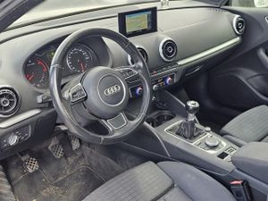 Audi A3 2.0 TDI 150cv clean d. S line edition - Foto 8