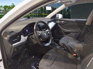 Skoda Kamiq 1.0 Tsi 81kw (110cv) Dsg Ambition - Foto 8