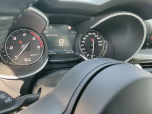 Alfa Romeo Stelvio 2.2 Diésel 140kw (190cv) Sprint Q4 - Foto 9