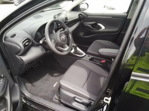 Toyota Yaris 1.5 120h Business Plus - Foto 8