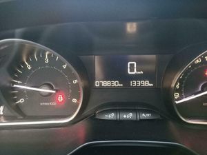 Peugeot 208 (o) 5p Active Bluehdi 73kw (100cv) - Foto 7