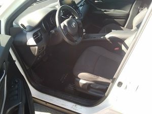 Toyota C-hr 1.8 125h Active - Foto 8