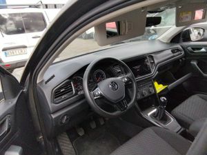 Volkswagen T-roc Edition 2.0 Tdi 85kw (115cv) - Foto 8