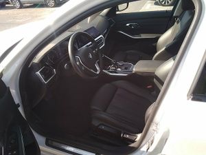 Bmw Series 3 320d Auto. - Foto 8