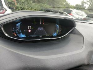 Peugeot 3008 225 E-eat8 Allure - Foto 9