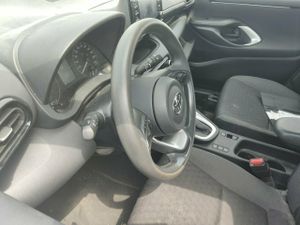 Toyota Yaris 1.5 120h Business Plus - Foto 8