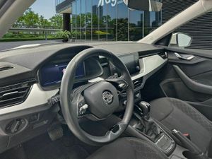 Skoda Kamiq 1.0 Tsi 81kw (110cv) Dsg Ambition - Foto 8