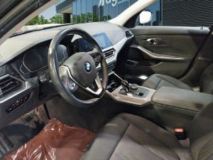 Bmw Series 3 320d Auto.touring - Foto 8