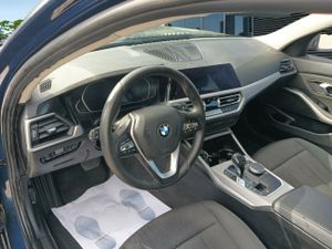 Bmw Series 3 320i Auto. Touring - Foto 8