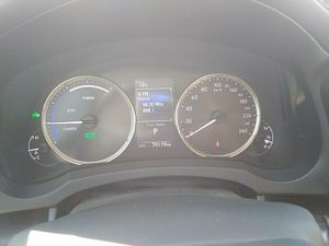 Lexus Is 2.5 300h Executive Parking - Foto 9