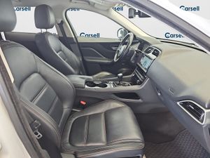 Jaguar F-Pace 2.0L i4D AWD Manual R-Sport - Foto 7