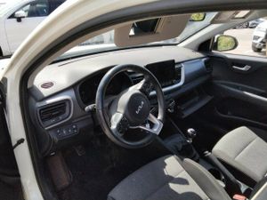 Kia Stonic 1.2 Dpi 62kw (84cv) Concept - Foto 8