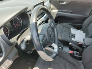 Kia Stonic (o) 1.0 T-gdi 88kw (120cv) Mhev Drive Dc - Foto 8