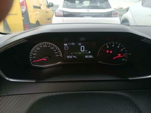 Peugeot 208 Bluehdi 73kw (100cv) Active - Foto 8