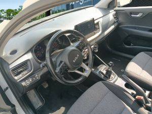 Kia Stonic 1.2 Dpi 62kw (84cv) Concept - Foto 8