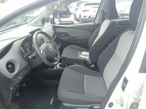 Toyota Yaris 1.0 70 Active - Foto 8