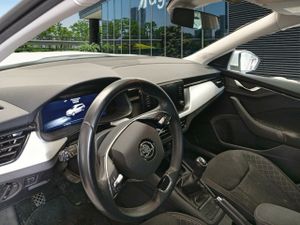 Skoda Kamiq 1.0 Tsi 81kw (110cv) Emotion - Foto 8
