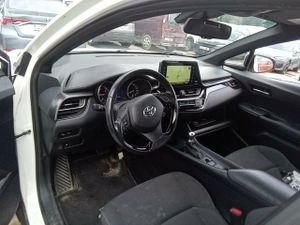 Toyota C-hr 1.8 125h Active - Foto 8