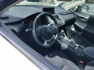 Lexus Nx 2.5 300h Business Navigation 2wd - Foto 8