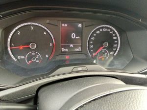 Volkswagen T-roc Edition 1.6 Tdi 85kw (115cv) - Foto 9
