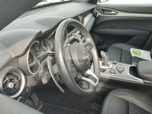 Alfa Romeo Stelvio 2.0 Gasolina 147kw (200cv) Sprint Q4 - Foto 8