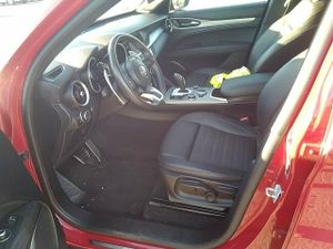 Alfa Romeo Stelvio 2.2 Diesel 140kw (190cv) Sprint Awd - Foto 8