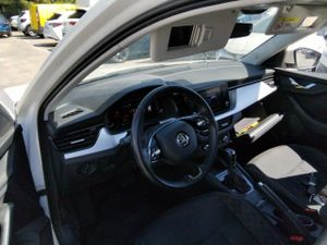 Skoda Kamiq 1.0 Tsi 81kw (110cv) Dsg Ambition - Foto 8