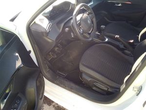 Peugeot 208 Bluehdi 73kw (100cv) Active - Foto 8