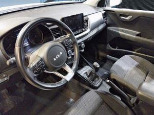 Kia Stonic 1.0 T-gdi 88kw (120cv) Mhev Imt Drive - Foto 8