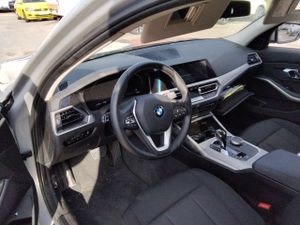 Bmw Series 3 330e - Foto 8