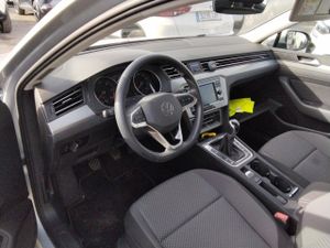 Volkswagen Passat Business 2.0 Tdi 110kw (150cv) - Foto 8