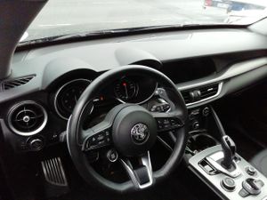 Alfa Romeo Stelvio 2.2 Diésel 140kw (190cv) Sprint+ Q4 - Foto 8