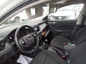 Skoda Scala 1.0 Tsi 70 Kw (95 Cv) Emotion - Foto 8