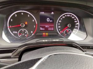 Volkswagen Polo Advance 1.0 Tsi 70kw (95cv) - Foto 9