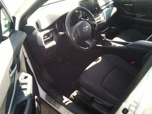 Toyota C-hr 1.8 125h Active - Foto 8