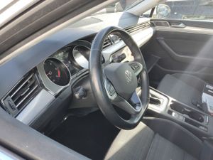 Volkswagen Passat Executive 2.0 Tdi 110kw (150cv) Dsg - Foto 8