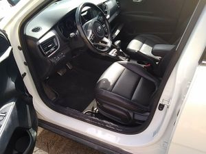 Kia Stonic 1.0 T-gdi 88kw (120cv) Black Edition Dct - Foto 8