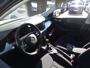 Skoda Kamiq 1.0 Tsi 81kw (110cv) Dsg Ambition - Foto 8