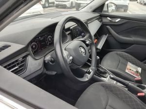 Skoda Kamiq 1.0 Tsi 81kw (110cv) Dsg Ambition - Foto 8