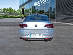 Volkswagen Passat Business 2.0 Tdi 110kw (150cv) - Foto 6
