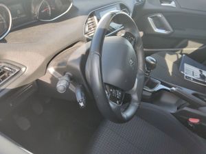 Peugeot 308 5p Style Bluehdi 130 S&s - Foto 8
