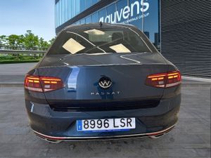 Volkswagen Passat R-line 2.0 Tdi 110kw (150cv) - Foto 6