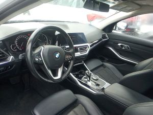 Bmw Series 3 318d Touring - Foto 8