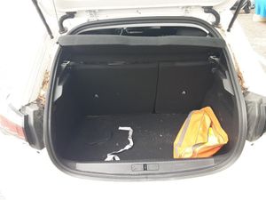 Peugeot 208 Bluehdi 73kw (100cv) Active - Foto 9