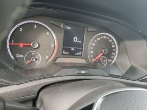 Volkswagen T-roc Edition 1.6 Tdi 85kw (115cv) - Foto 9